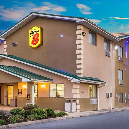 Super 8 By Wyndham Harrisonburg Motel Bagian luar foto